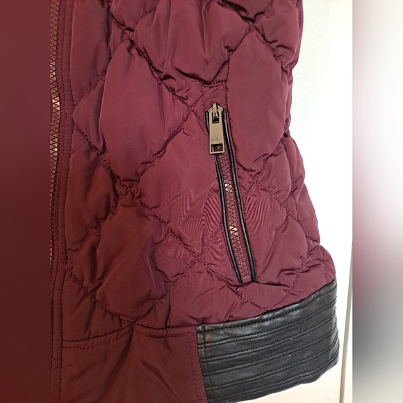 Andrew Marc Quilted Puffer Vest - Picture 3 of 6